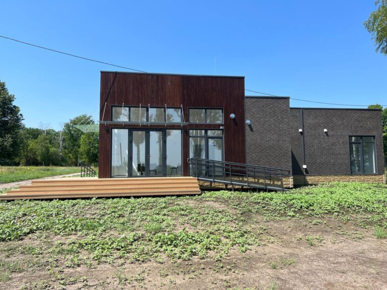 Адміністративно-побутовий комплекс 130м2