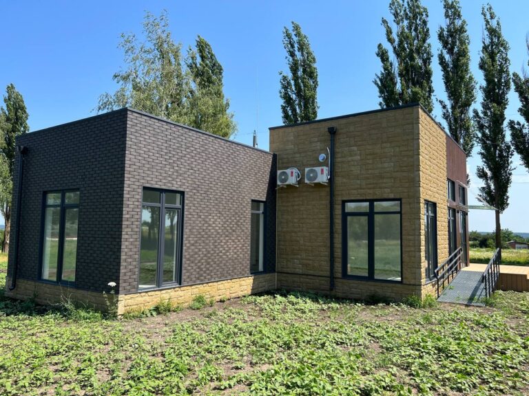 Адміністративно-побутовий комплекс 130м2