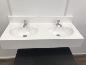 Виробництво сантехніки зі склопластику