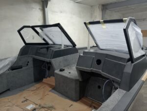 Виробництво човнів зі склопластику