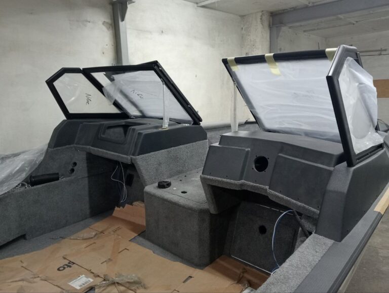 Виробництво човнів зі склопластику