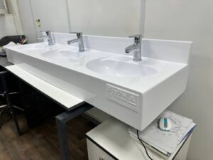 Виробництво сантехніки зі склопластику