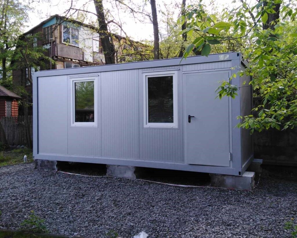 Бытовка на фундаментных блоках